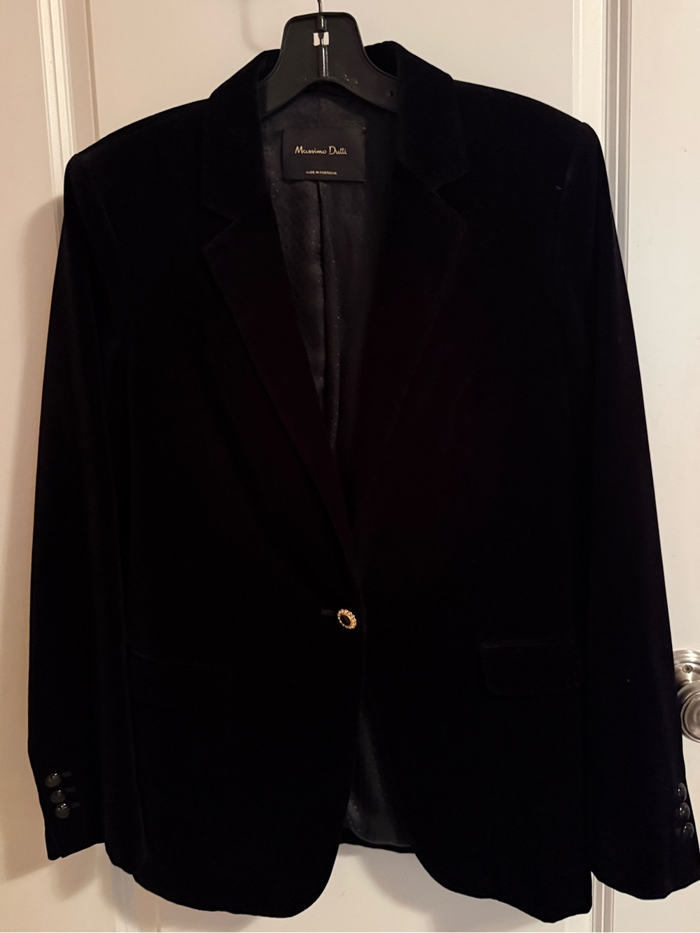 Massimo Dutti Black Velvet Single-Button Blazer with Gold-Tone Button, size 10